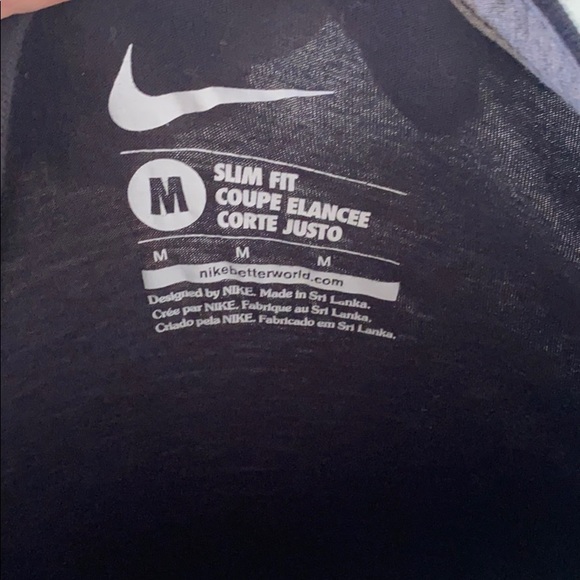 Nike slim fit tee - Picture 3 of 3